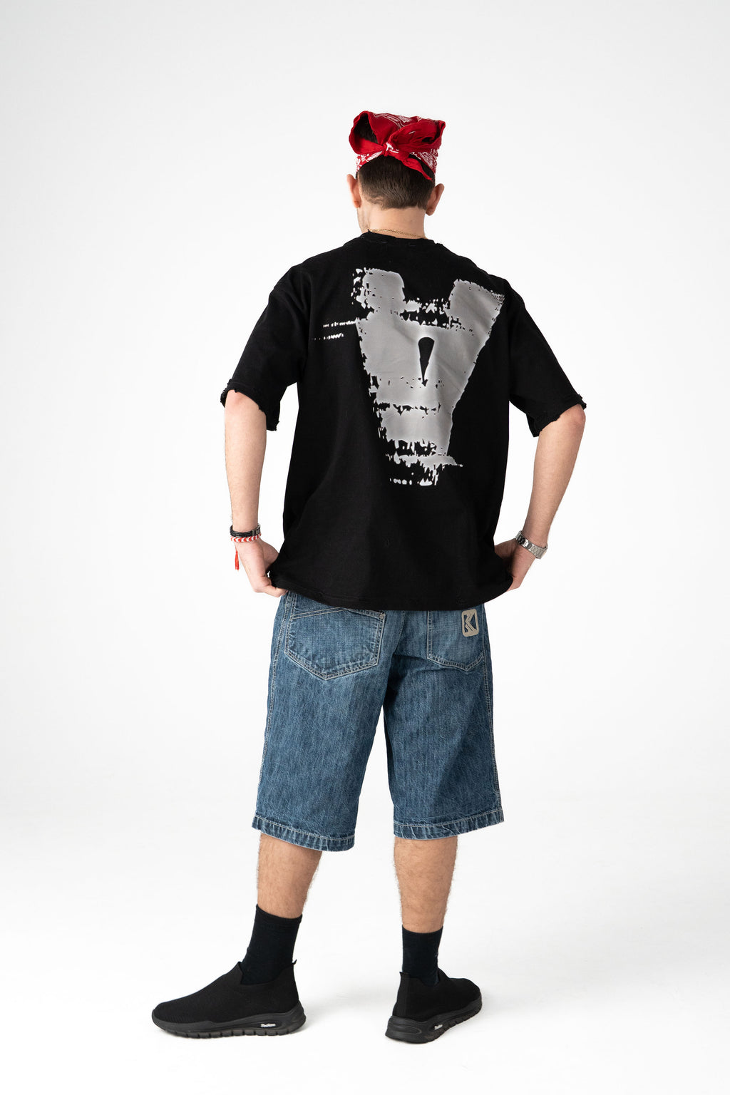 OVERSIZED MEN'S T-SHIRT - "SCARRED" DISTRESSED