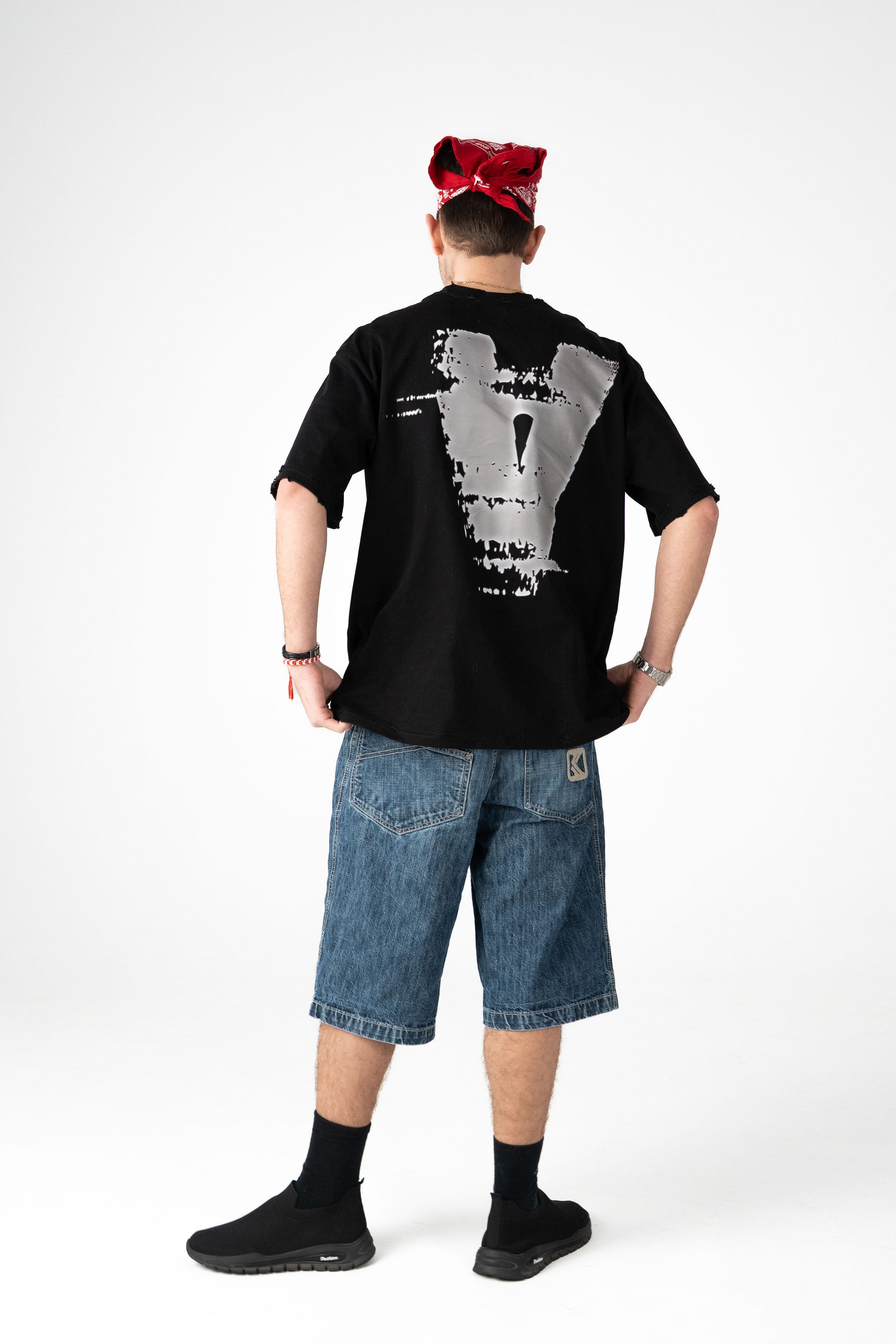OVERSIZED MEN'S T-SHIRT - "SCARRED" DISTRESSED