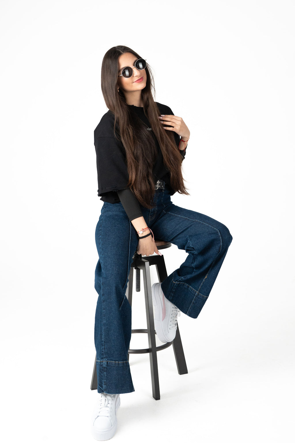 OVERSIZED WOMEN'S T-SHIRT - "SCARRED" DISTRESSED