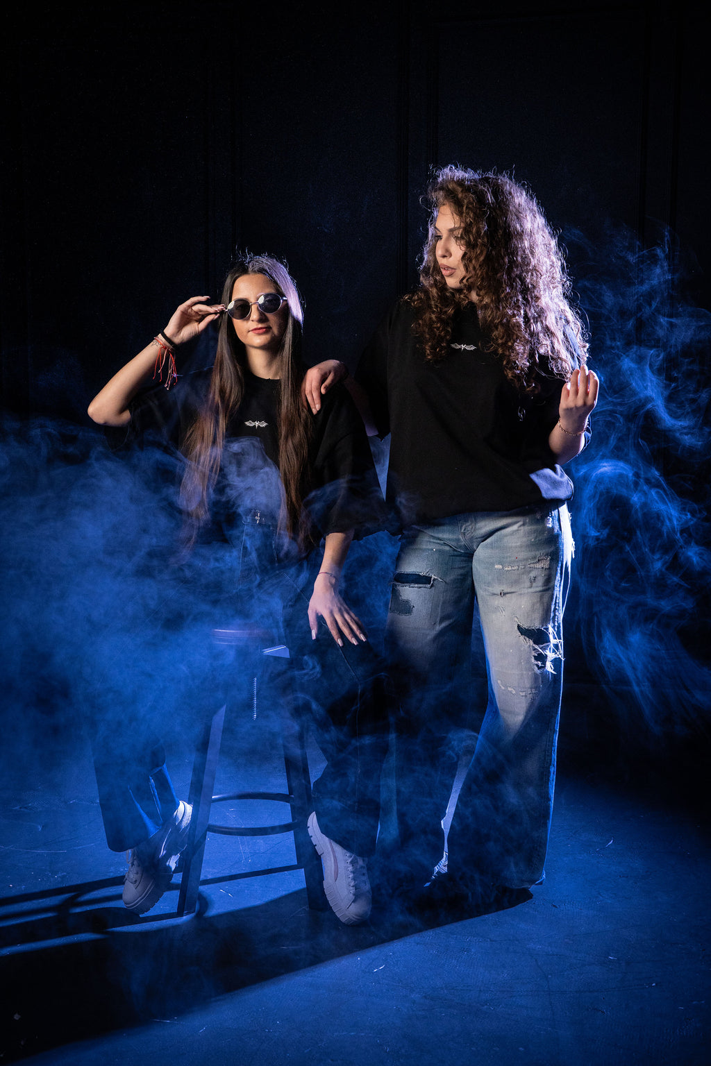 OVERSIZED WOMEN'S T-SHIRT - "SCARRED" DISTRESSED